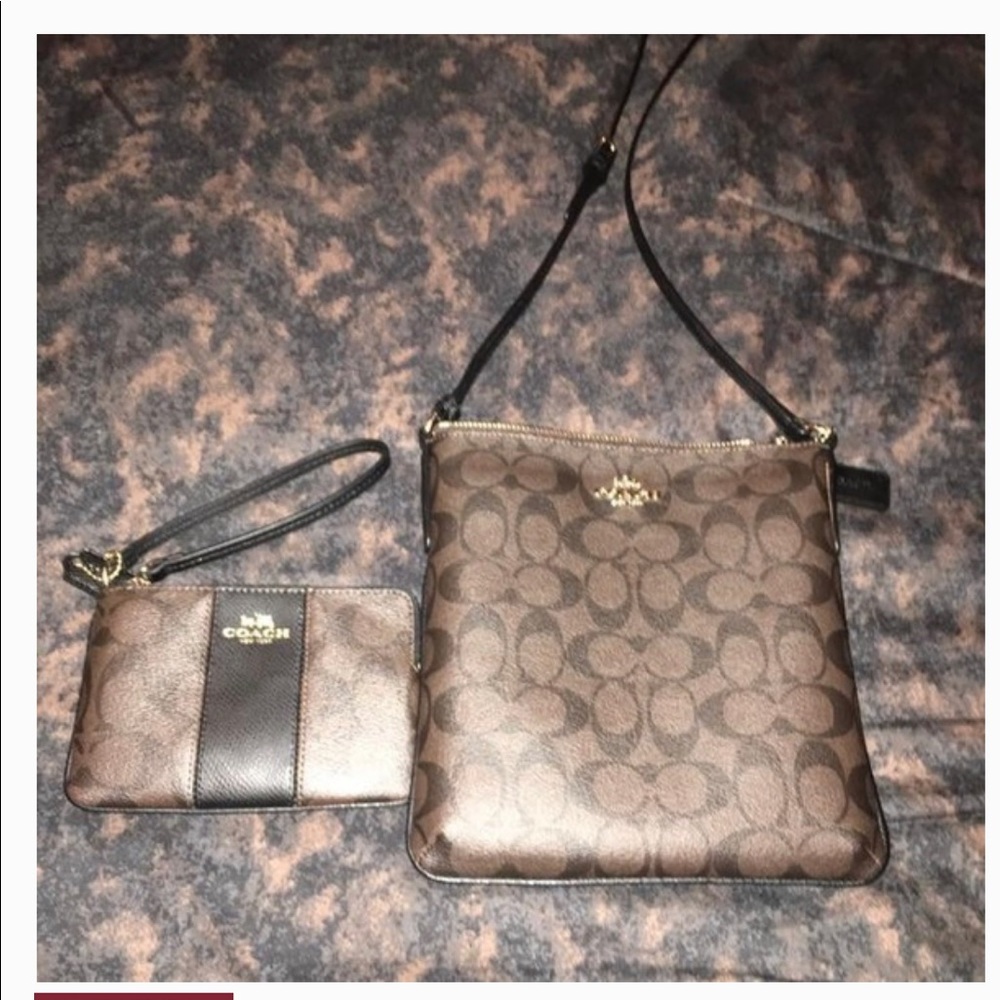 COACH SHOULDER PURSE